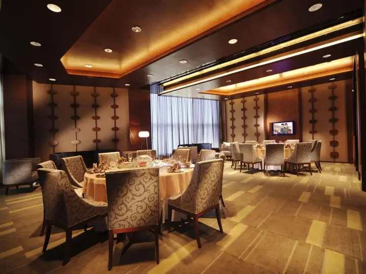 Ухань: New World Wuhan Hotel