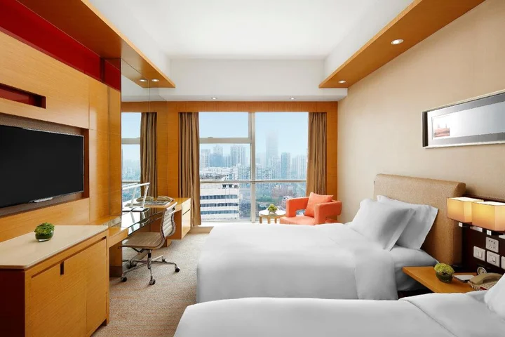 Ухань: New World Wuhan Hotel