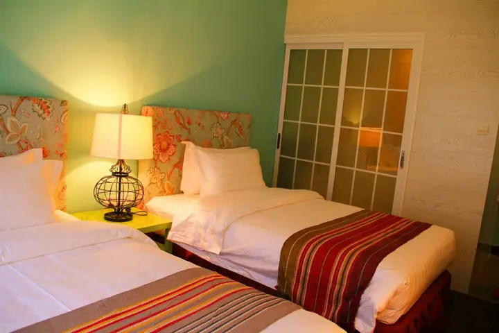 Яншо: Michaels Inn & Suites
