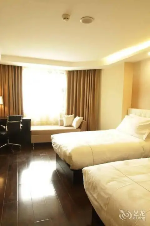 Пекин: Beijing Red Hotel