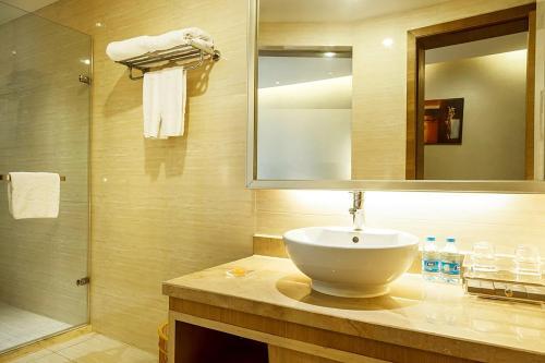 Сямынь: Golden Bridge Garden Hotel