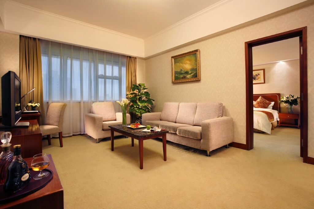 Далянь: Kerren Hotel