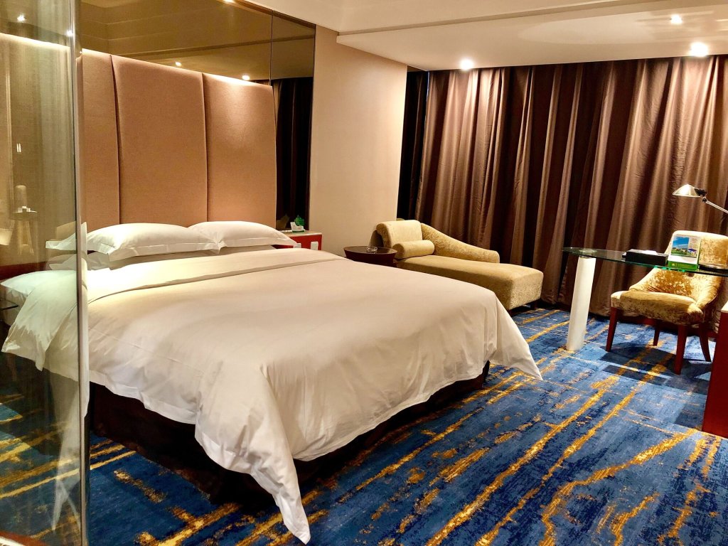 Далянь: Bayshore Hotel Dalian