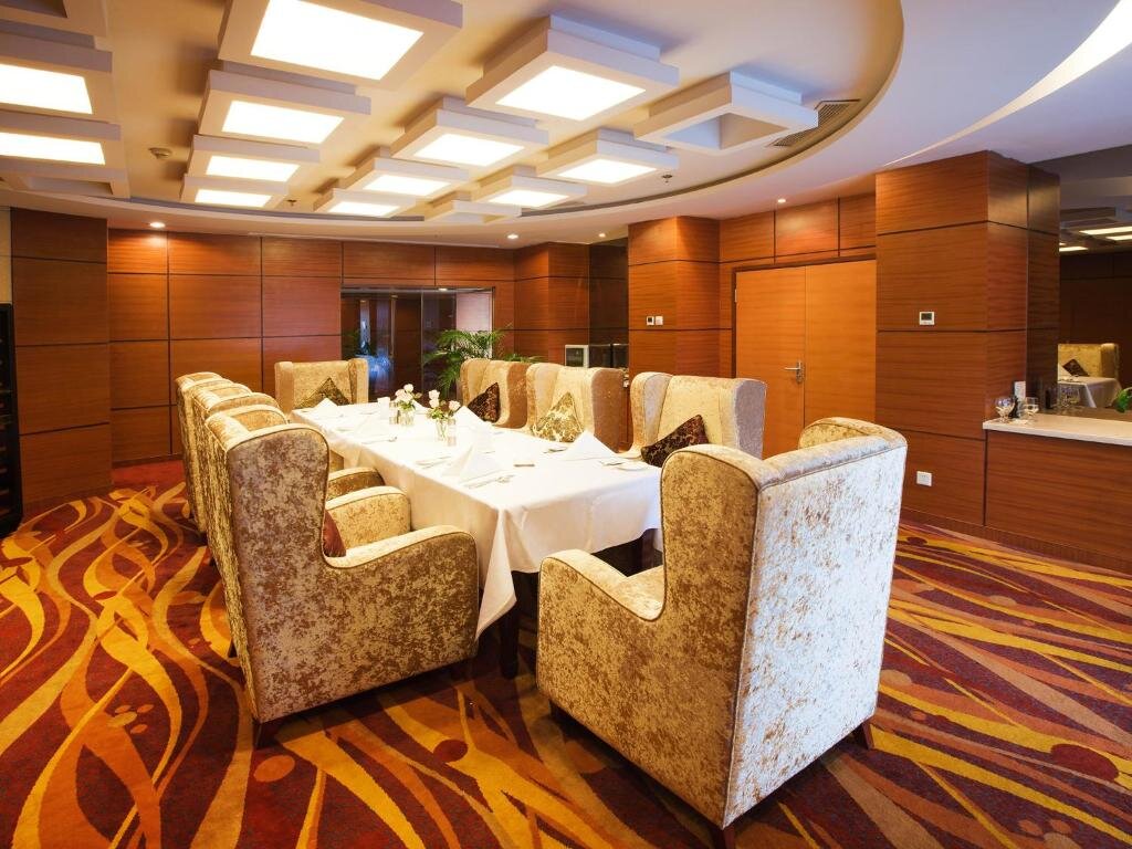 Далянь: Bayshore Hotel Dalian