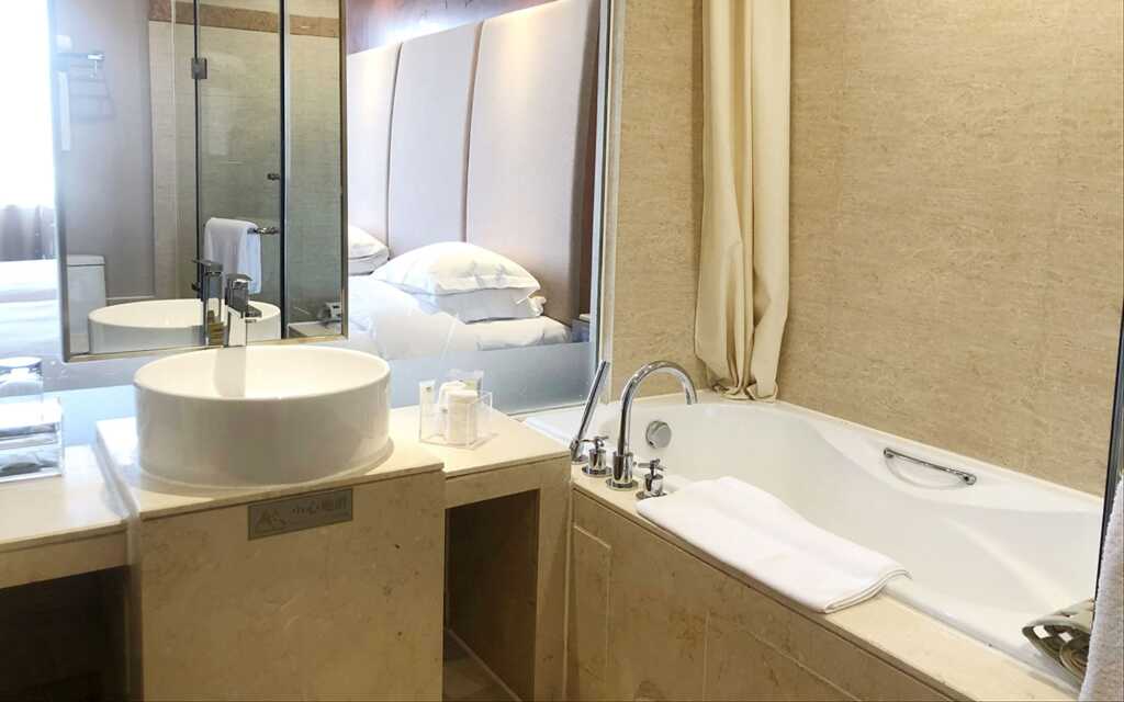Далянь: Bayshore Hotel Dalian