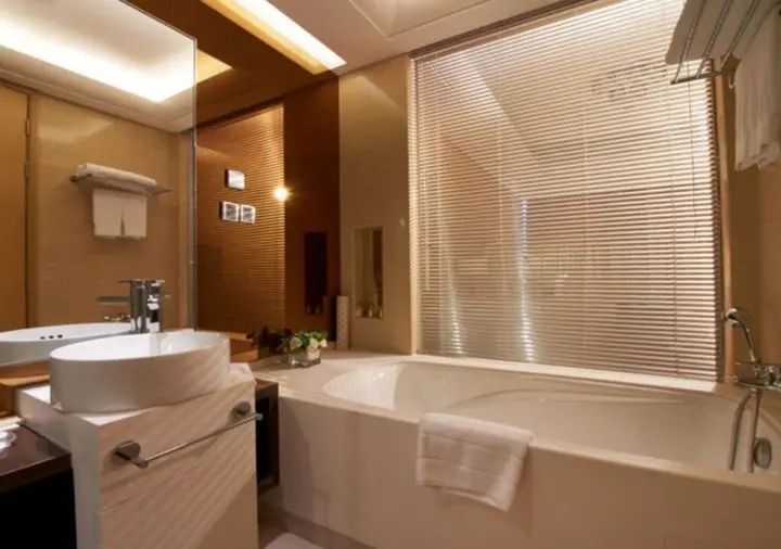 Уси: Belgravia Suites