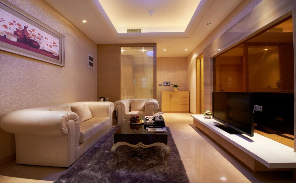 Уси: Belgravia Suites