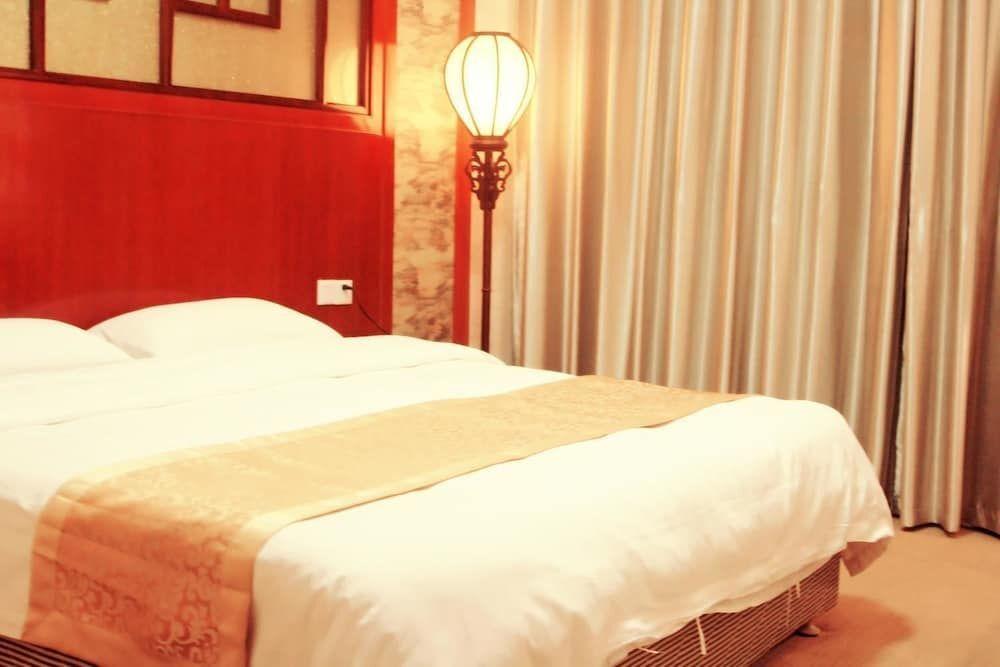 Ухань: Guiyuan Dajue Hotel