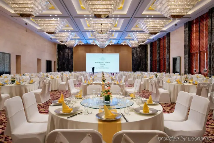 Уси: Taodou Peninsula Hotel