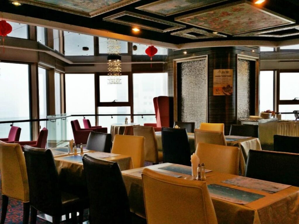 Фошань: 佛山平谦精品酒店