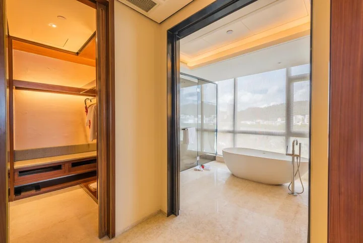 Санья: Crowne Plaza Sanya City Center by IHG