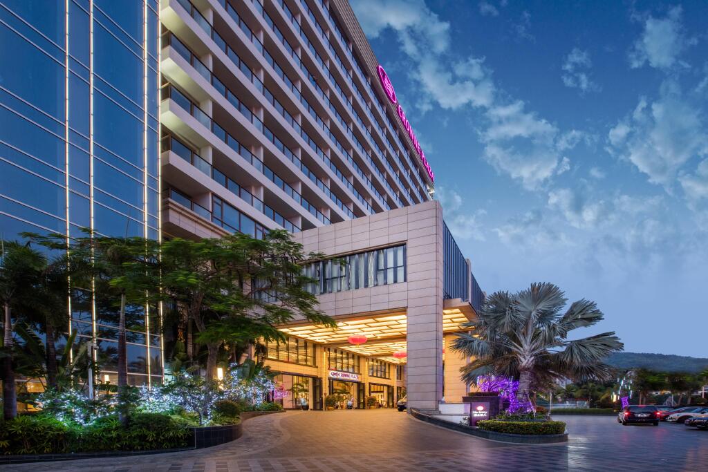 Санья: Crowne Plaza Sanya City Center by IHG
