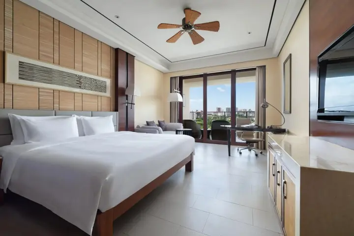 Санья: Crowne Plaza Sanya City Center by IHG