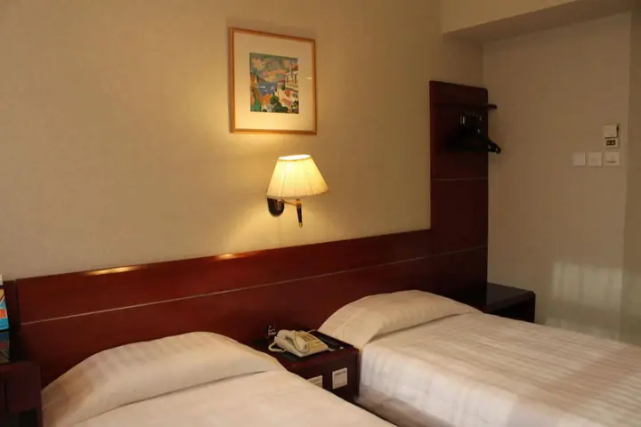 Гонконг: West Hotel
