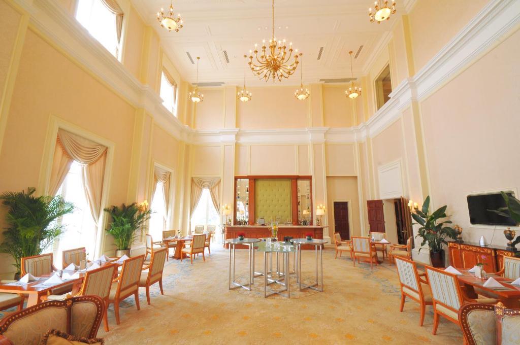 Шанхай: Shanghai Greentown Rose Garden Resort