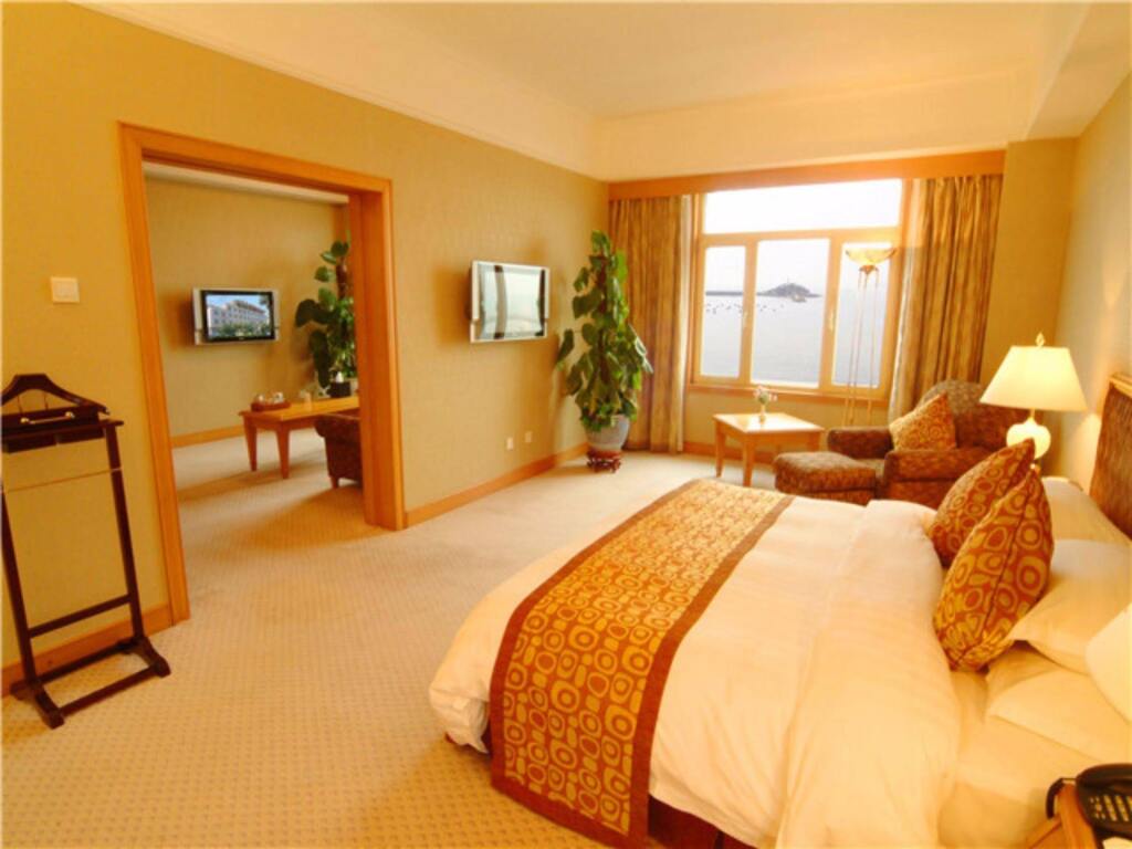 Циндао: Qingdao Oceanwide Elite Hotel