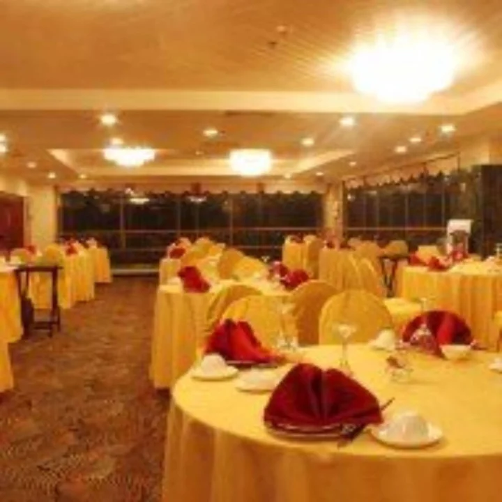 Циндао: Qingdao Oceanwide Elite Hotel