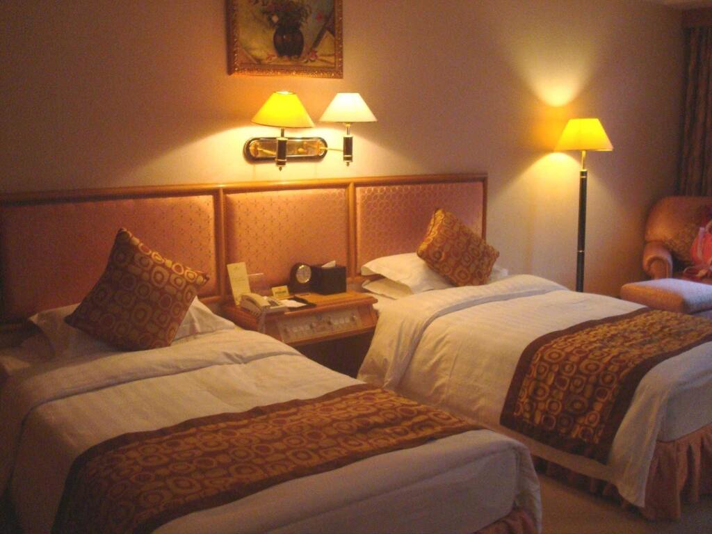 Циндао: Qingdao Oceanwide Elite Hotel