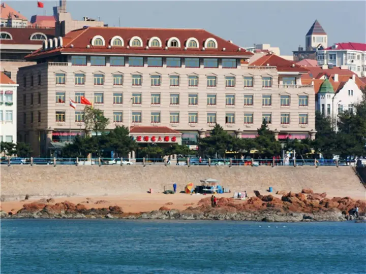 Циндао: Qingdao Oceanwide Elite Hotel