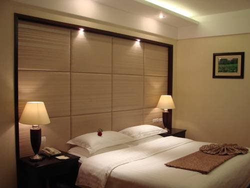 Синъи: Xingyi City Full House Wenzhou Hotel