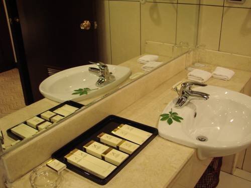 Синъи: Xingyi City Full House Wenzhou Hotel