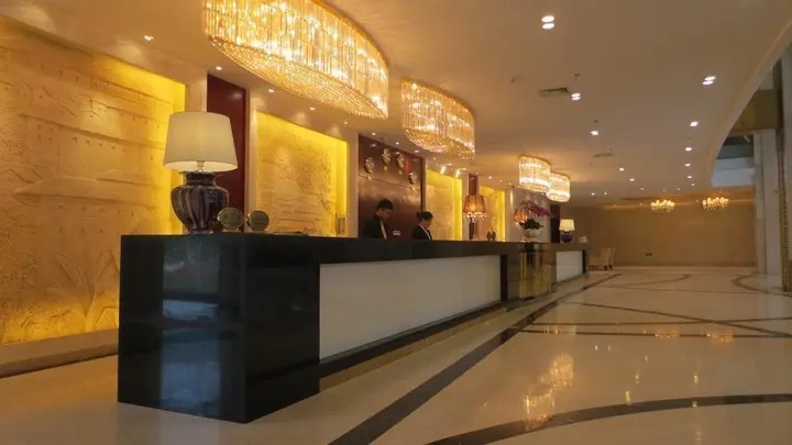 Лунъянь: Hakka Earth Building Prince