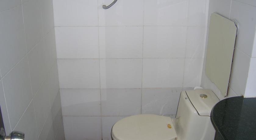 Циндао: Guihe Holiday Business Hotel