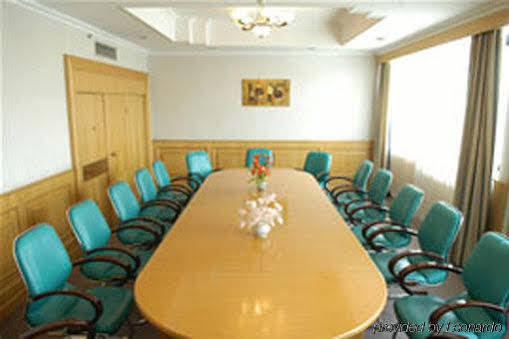 Шицзячжуан: Hebei Hotel Apartment Building