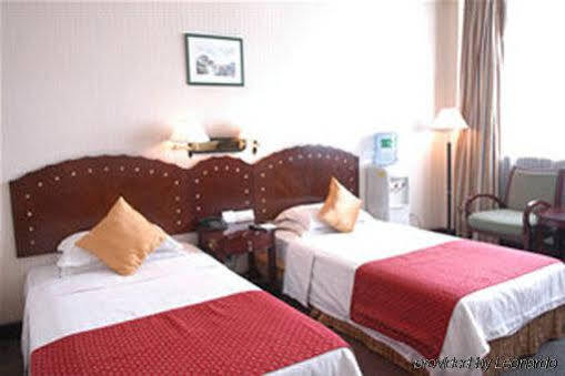 Шицзячжуан: Hebei Hotel Apartment Building