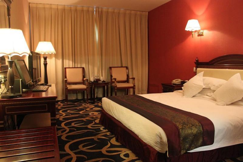 Пекин: Beijing Commercial Business Hotel