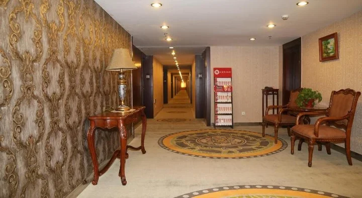 Пекин: Beijing Commercial Business Hotel