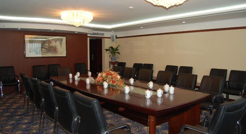 Пекин: Beijing Commercial Business Hotel