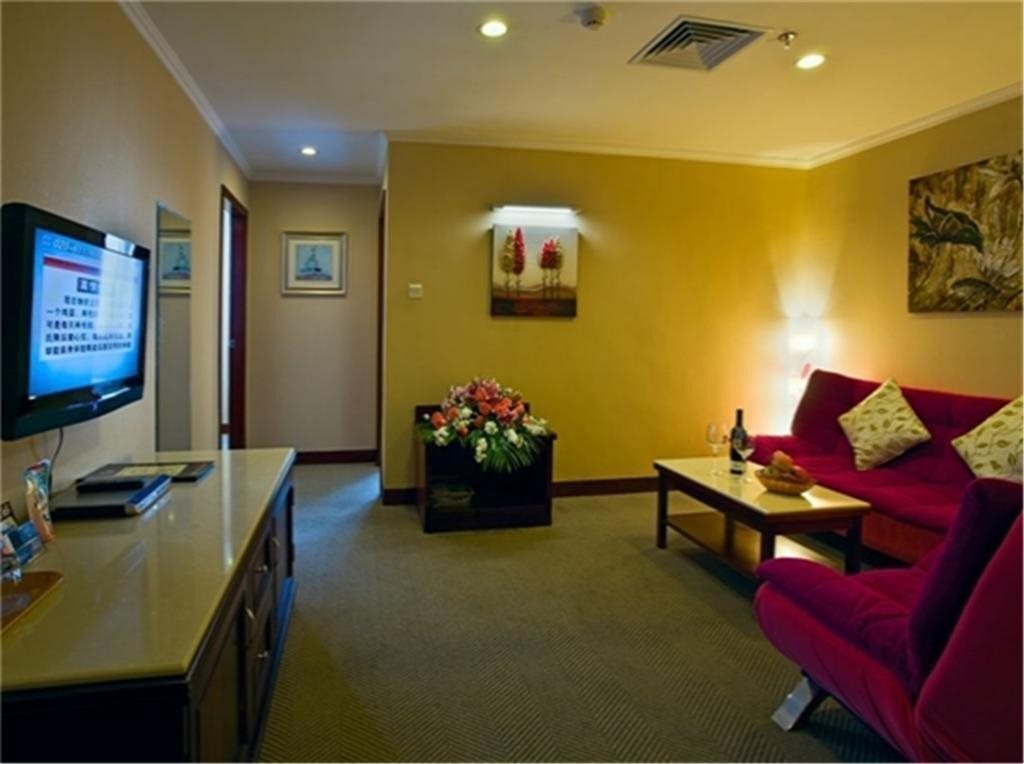 Чжухай: L Hotels (Lianhua Branch)