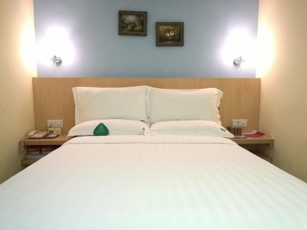 Чжухай: L Hotels (Lianhua Branch)