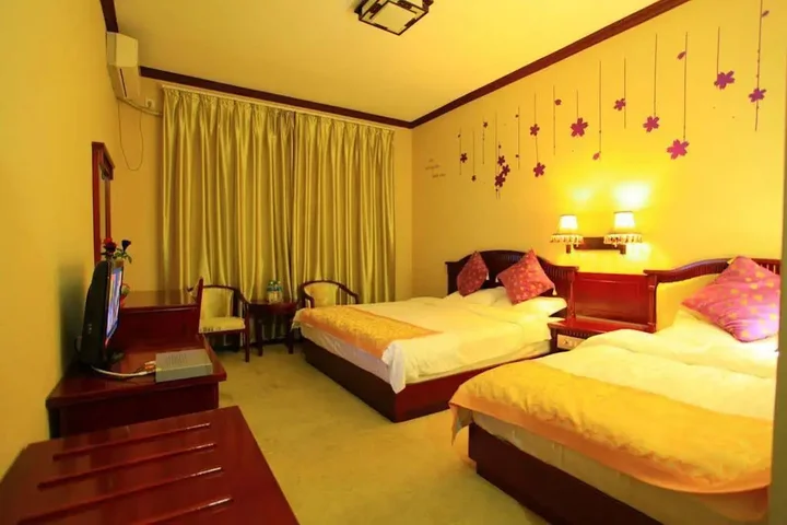 Дали: Flowers Pavilion Hotel