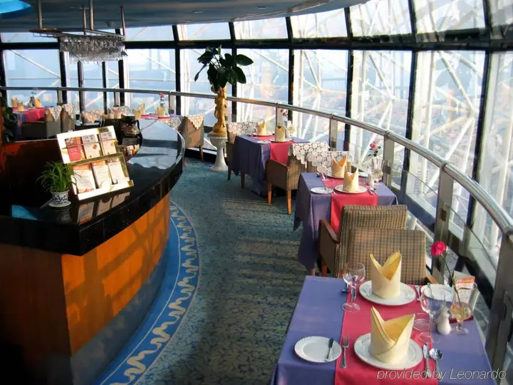 Шэньчжэнь: Renaissance Shenzhen Luohu Hotel