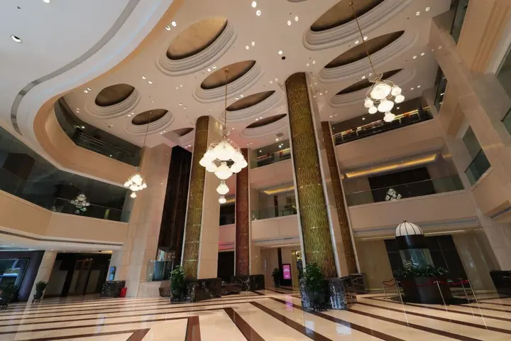 Шэньчжэнь: Renaissance Shenzhen Luohu Hotel