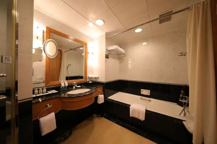 Шэньчжэнь: Renaissance Shenzhen Luohu Hotel