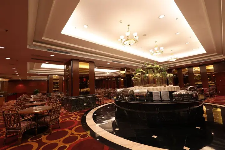 Шэньчжэнь: Renaissance Shenzhen Luohu Hotel
