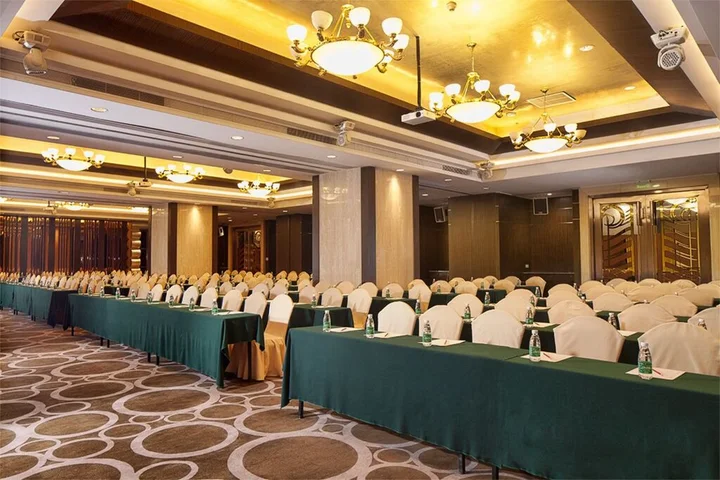Шэньчжэнь: Renaissance Shenzhen Luohu Hotel