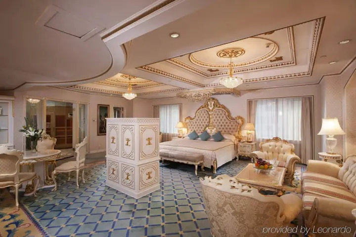 Шэньчжэнь: Renaissance Shenzhen Luohu Hotel