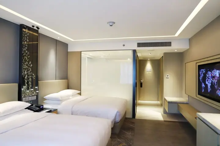 Шэньчжэнь: Renaissance Shenzhen Luohu Hotel