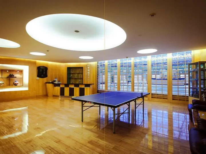 Ухань: Wuhan Mayflowers Hotel (Wuchang Railway Station Zhongnan Road Metro Station Branch)