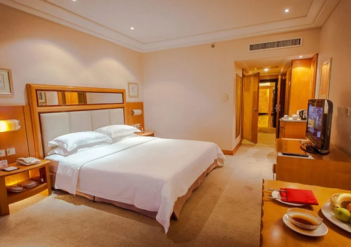 Ухань: Wuhan Mayflowers Hotel (Wuchang Railway Station Zhongnan Road Metro Station Branch)