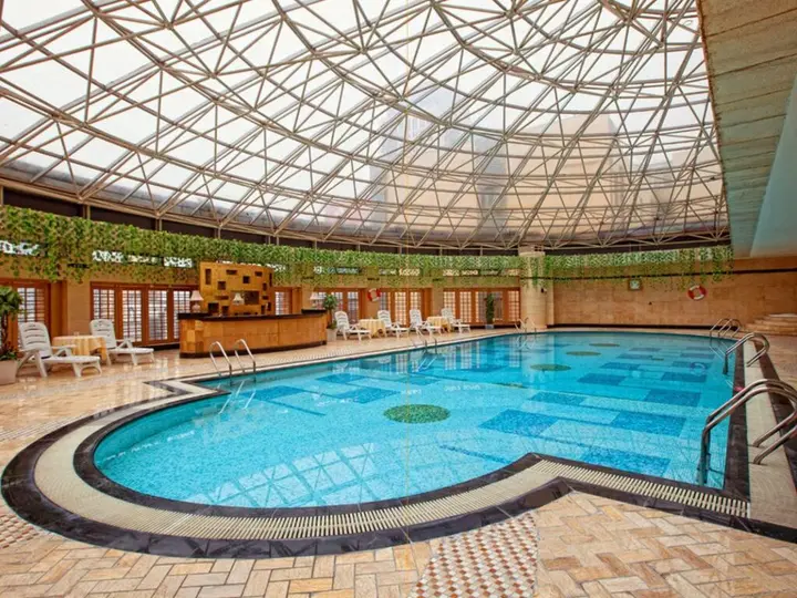 Ухань: Wuhan Mayflowers Hotel (Wuchang Railway Station Zhongnan Road Metro Station Branch)