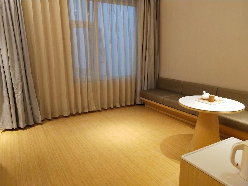 Пекин: Wei Hai Na Hotel Beijing Xisanqi Haicheng
