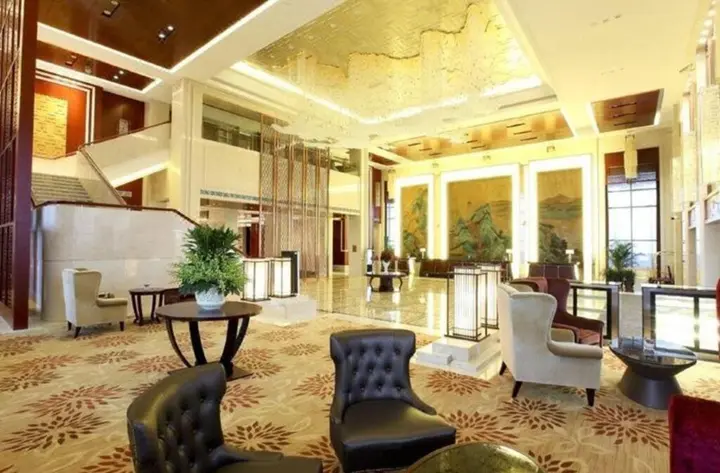 Инкоу: Howard Johnson Minmetals Plaza Yingkou