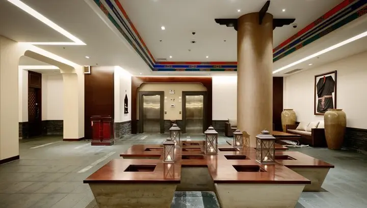 Шангри-Ла: High Mountain Resort Deqin