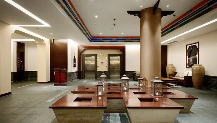 Шангри-Ла: High Mountain Resort Deqin