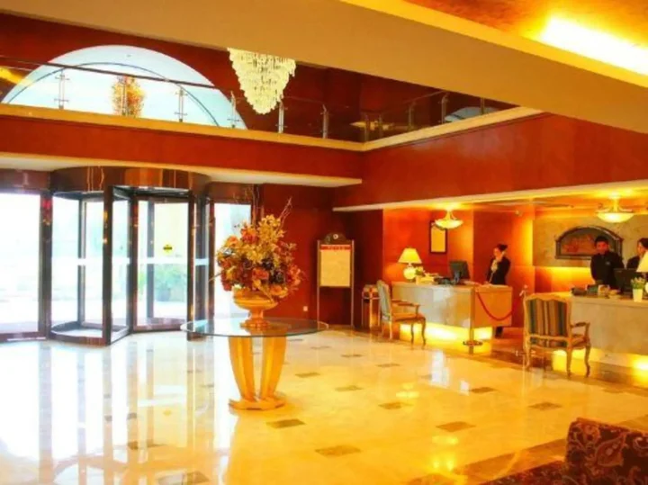 Шанхай: Shanghai Renji Hotel